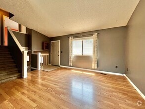 Building Photo - 2327 Eagle Dr