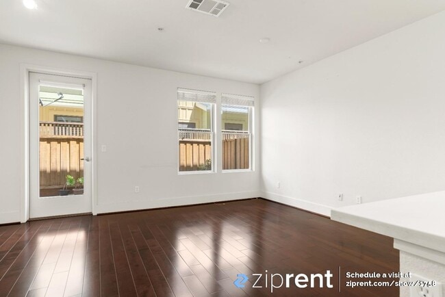 Building Photo - 865 Altaire Walk