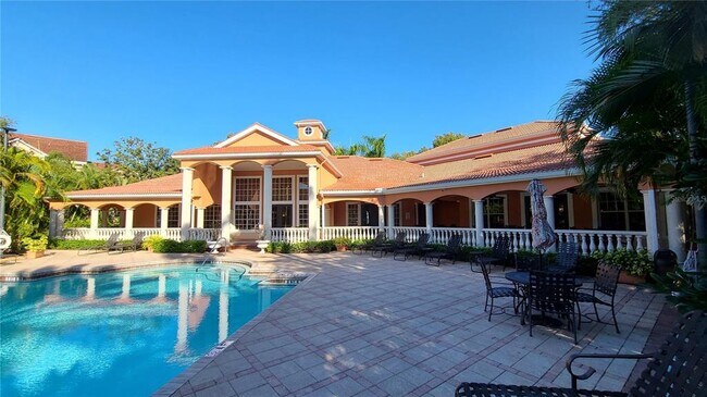 Building Photo - 4140 Central Sarasota Pkwy