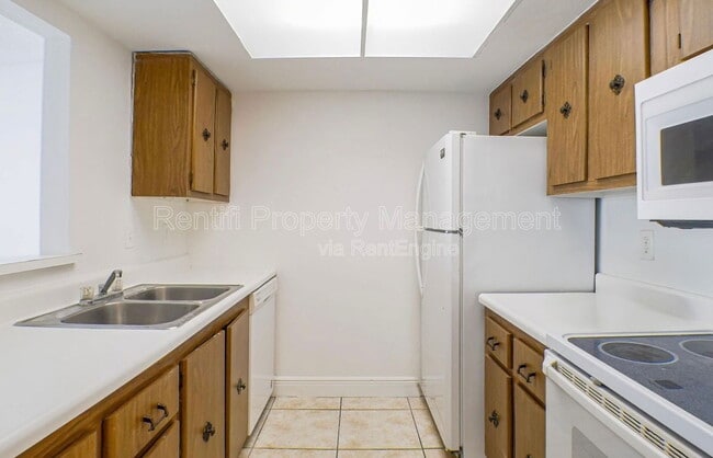 Foto del edificio - 3706 Broadway