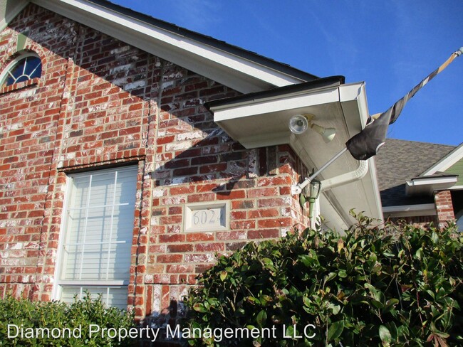 Building Photo - 4 br, 2.5 bath House - 6024 Braeburn Court