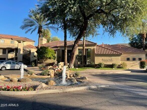 Building Photo - 4925 E Desert Cove Ave