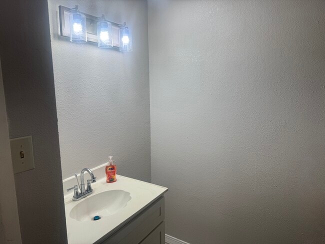Bathroom - 534 Radiance Ave