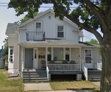 Primary Photo - 1022 Pine St