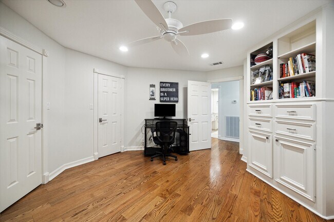 Foto del edificio - 15406 Old Stone Trail