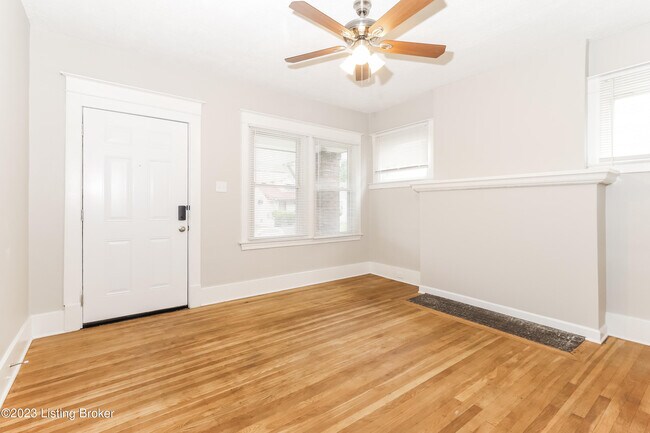 Foto del edificio - 243 S 43rd St