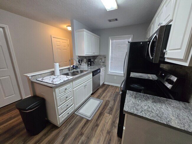 Building Photo - 2177 Bridgeton Rd