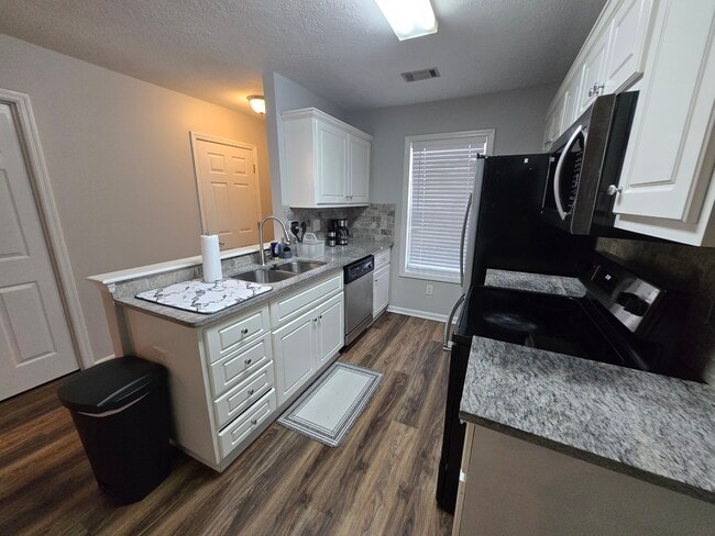 Foto del edificio - 2177 Bridgeton Rd