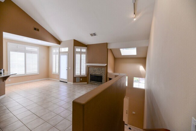 Foto del edificio - Resort style 2 bedroom/2 bath Condo/ walking distance to Ocean Ranch Village!