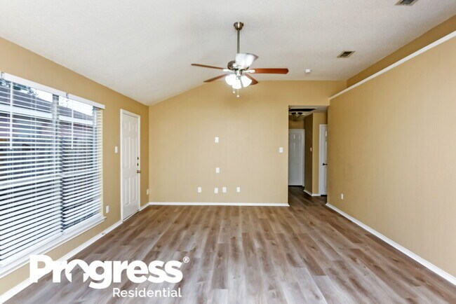 Building Photo - 1113 Sandalwood Dr
