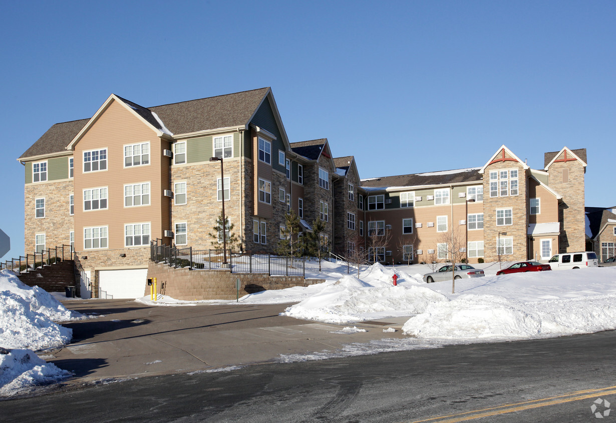 Building Photo - Crossroads Commons