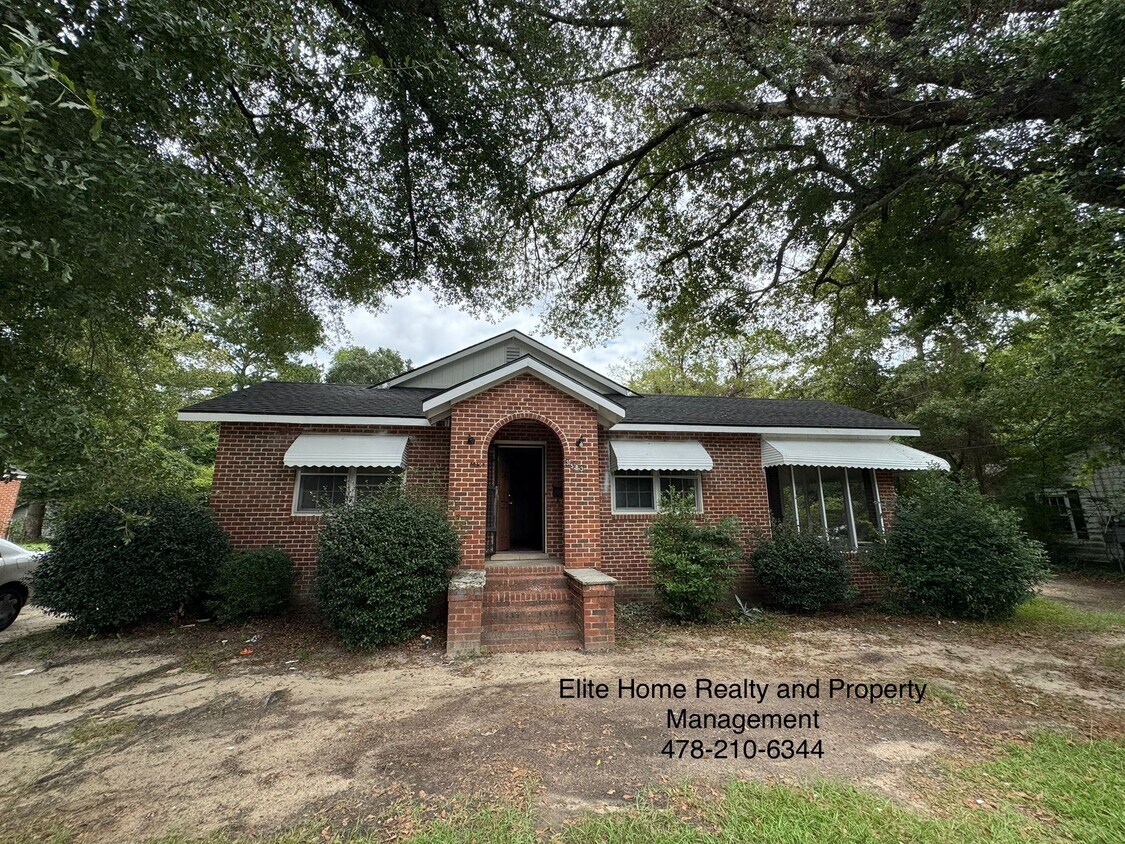 Foto principal - 3583 Napier Ave