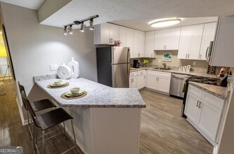 Building Photo - 2845 Holcomb Bridge Rd