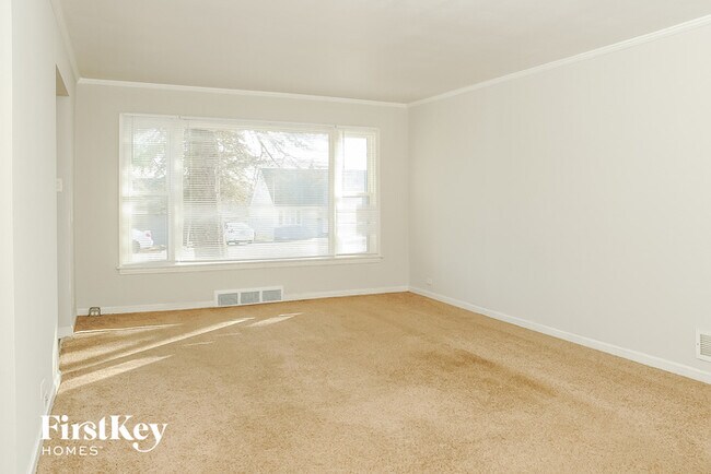 Foto del edificio - 7236 W 114th St
