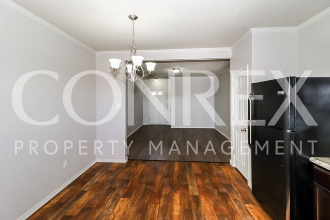 Foto del edificio - 12824 Bell Flower Drive