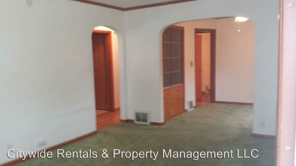 Foto del edificio - 2 br, 1 bath House - 5827 N 71st St