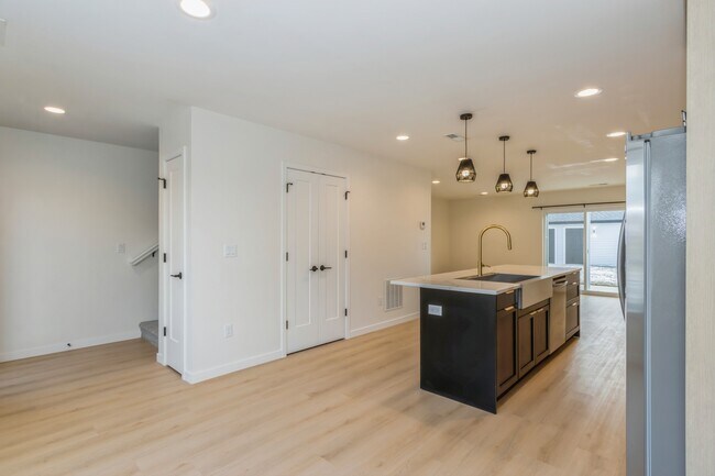 Foto del edificio - 417 C Ave NW