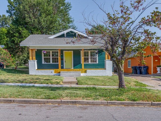 Photo - 1723 W Park Pl (Oklahoma City, OK) House