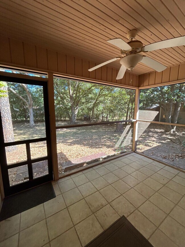 Foto del edificio - 723 S Ridge Dr