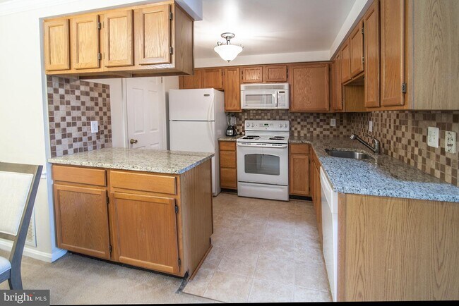 Building Photo - 12233 Wadsworth Way