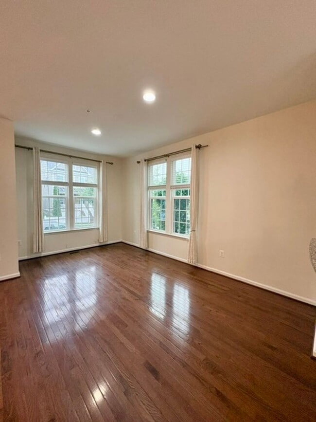 Building Photo - 12227 Majestic Maple Dr