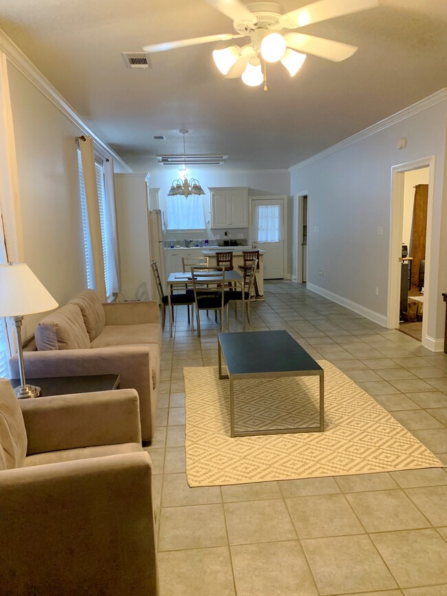 Building Photo - 5629 Arialo Dr