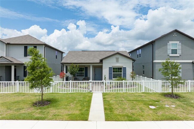 Building Photo - 9727 Flourish Dr.