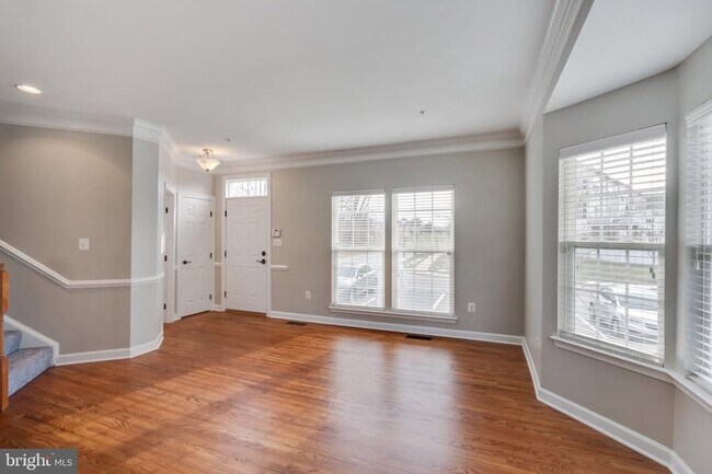 Foto del edificio - 9684 Atterbury Ln