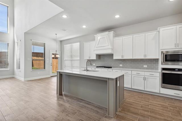 Building Photo - 312 Santa Lucia Dr