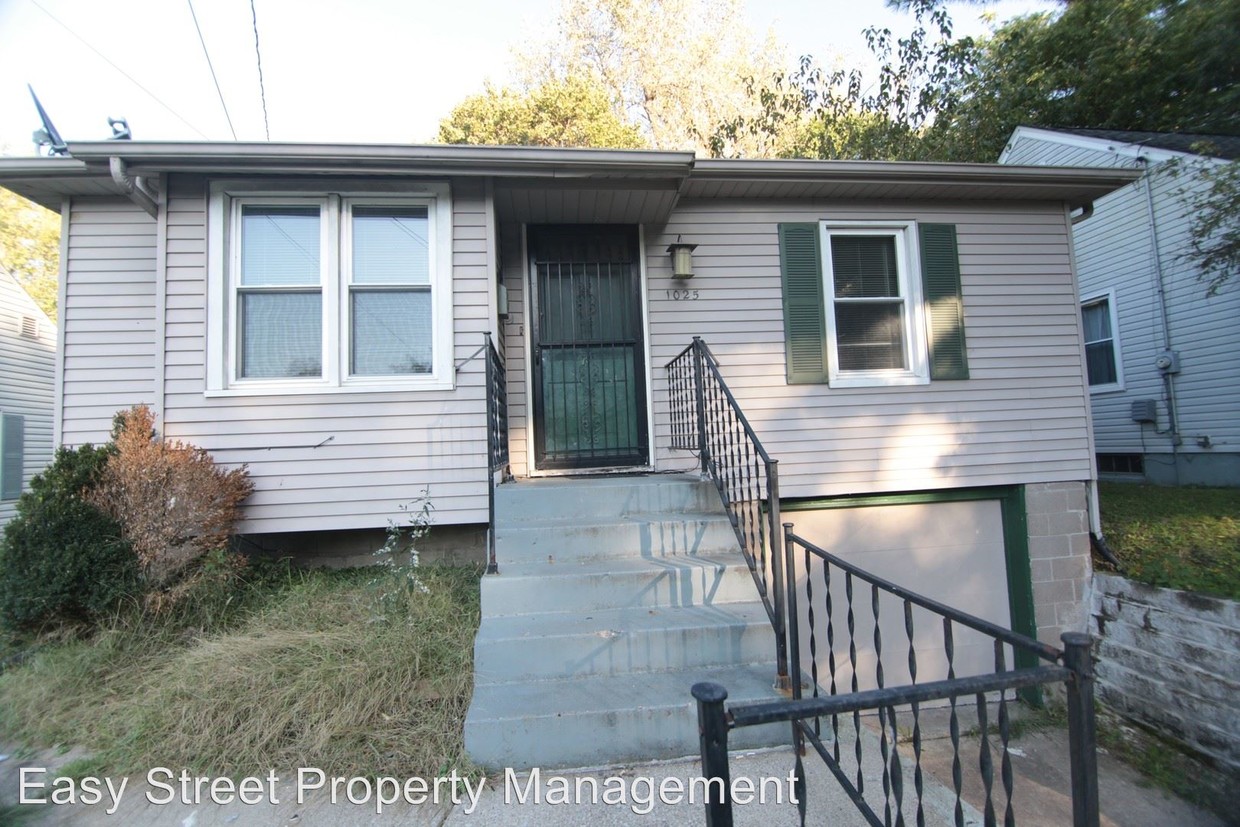 Primary Photo - 3 br, 1 bath House - 1025 44th St