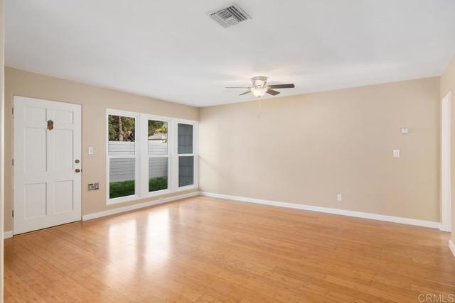 Foto del edificio - 1755 Catalina Blvd