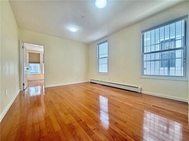 Building Photo - 561 61st St