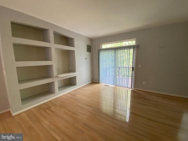 Building Photo - 4110 Flower Box Ct