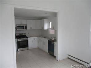 Building Photo - 94 Roger Ave