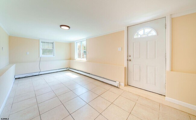 Building Photo - 65 N Laclede Pl