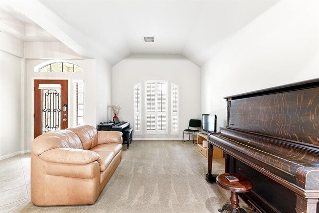 Building Photo - 6306 Cedardale Falls Dr