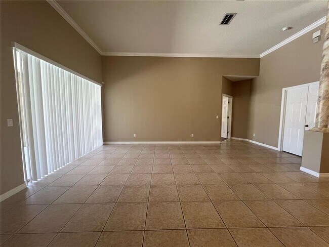 Foto del edificio - 1590 Cherry Lake Way
