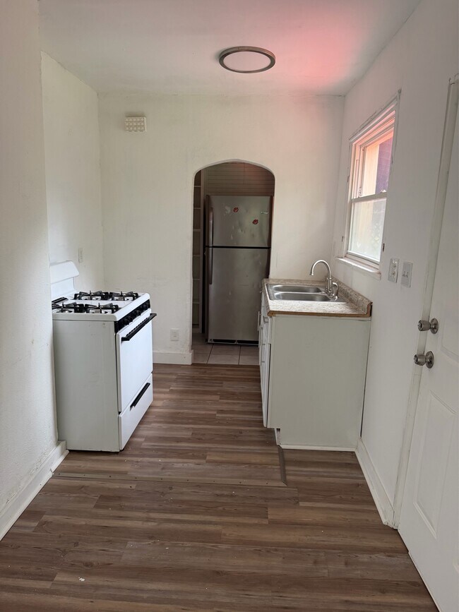 Foto del edificio - 3724 Hillman St