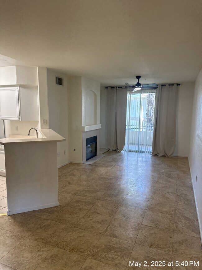 Foto del edificio - 7119 N Durango Dr