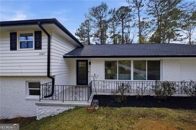 Building Photo - 2967 Flat Shoals Rd