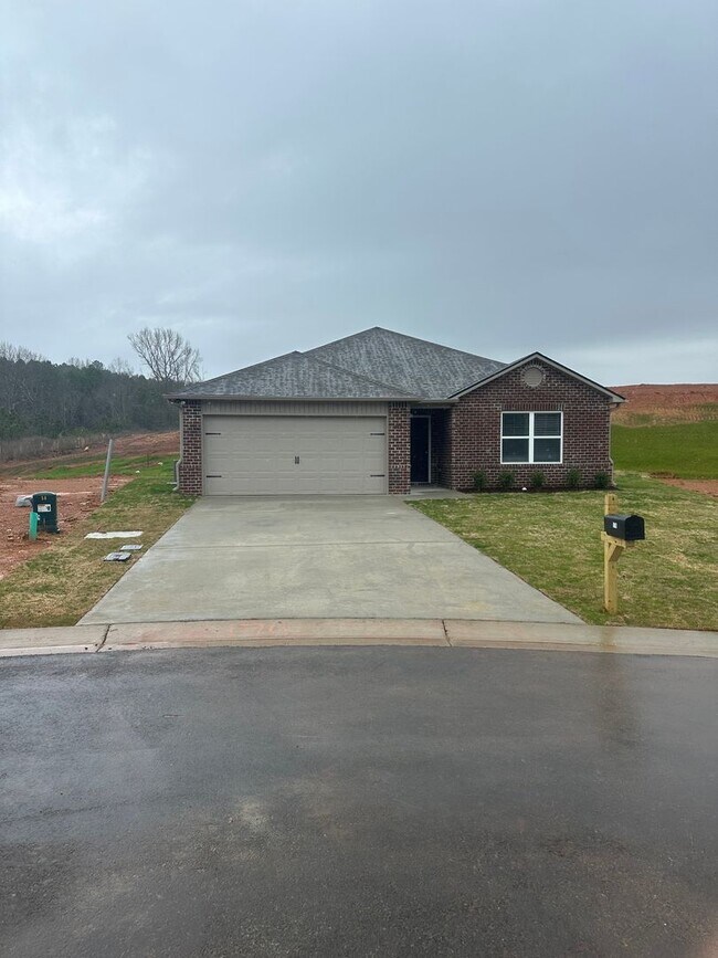 Foto del edificio - Coming Soon! Beautiful 3-Bedroom, 2-Bath Home in Deer Brook Crossing