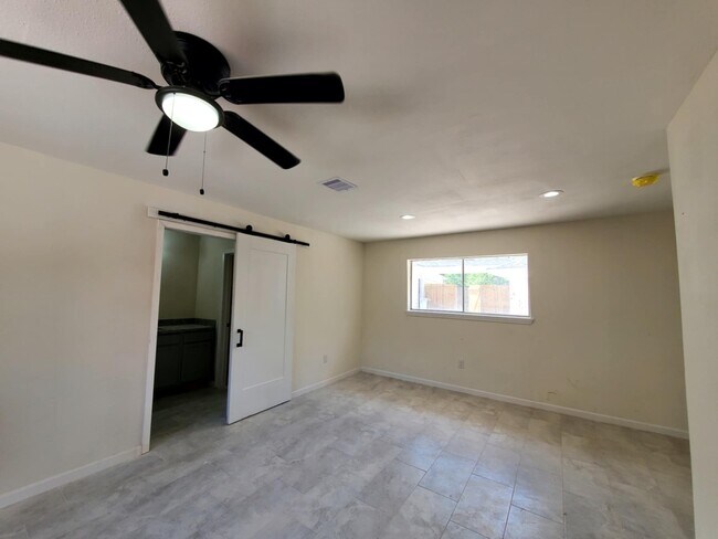 Building Photo - 22019 Kenchester Dr
