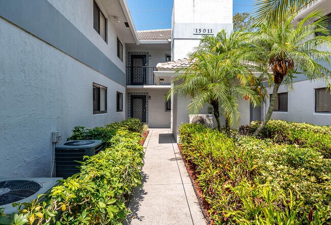 Foto del edificio - 15011 Ashland Cir