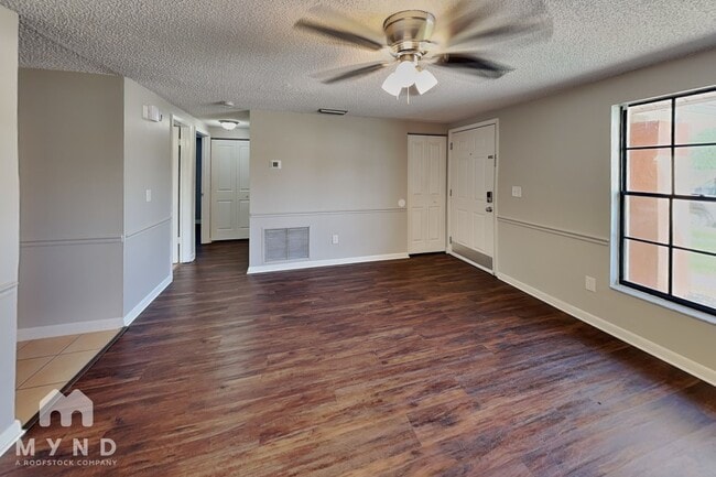 Building Photo - 16023 Eagle River Way