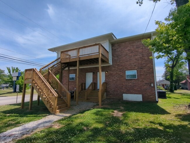 Photo - 2015 Duncan Ave Apartment