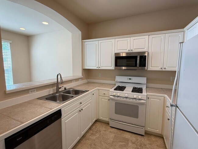 Foto del edificio - 3bd/2.5ba Sammamish Townhome