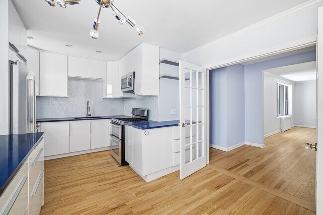 Foto del edificio - 400 W 58th St