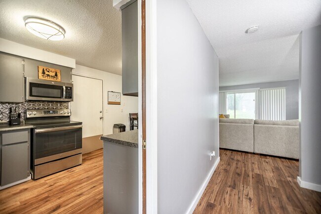 Foto del edificio - 475-477 Z Street Southeast