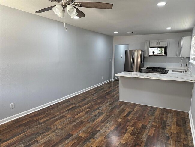 Foto del edificio - 834 Vallette St