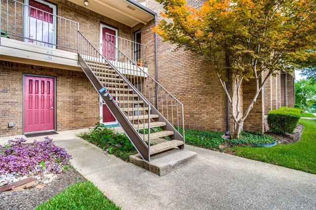 Building Photo - 2505 Wedglea Dr